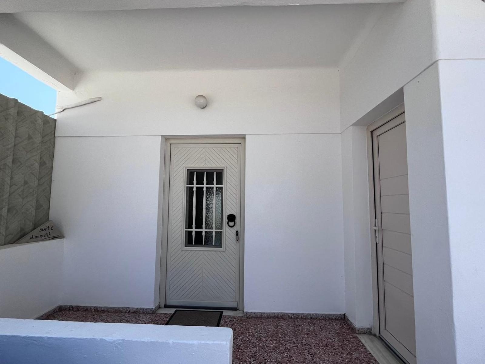 Apartment Diminutif Adamantas (Milos)
